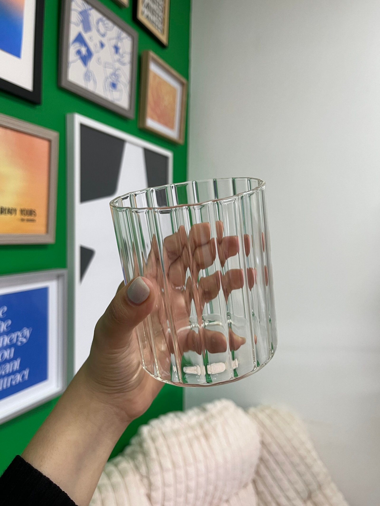 th000147 0.jpg th000147 0.jpg