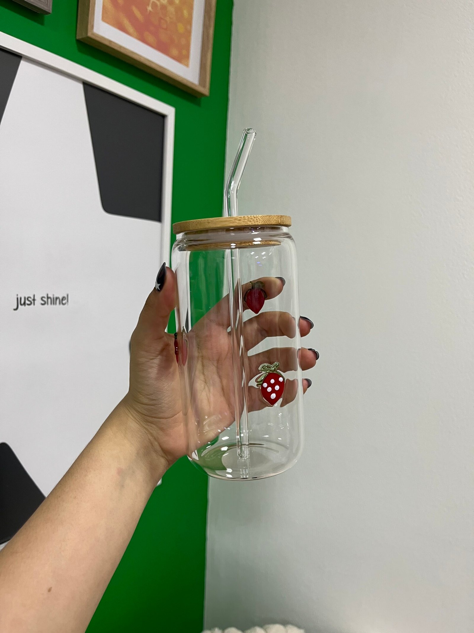 th000185 0.jpg th000185 0.jpg