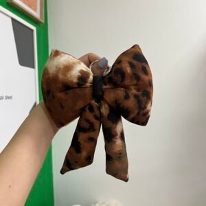 Llavero lazo leopardo