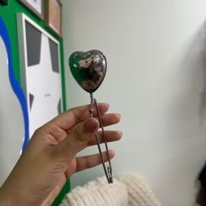 Infusor de té de acero inoxidable en forma de corazon