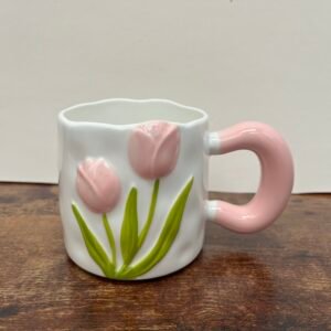 Taza con tulipan rosada