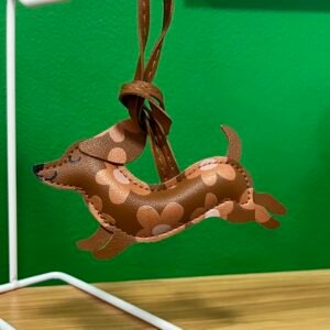 Llavero perro salchicha